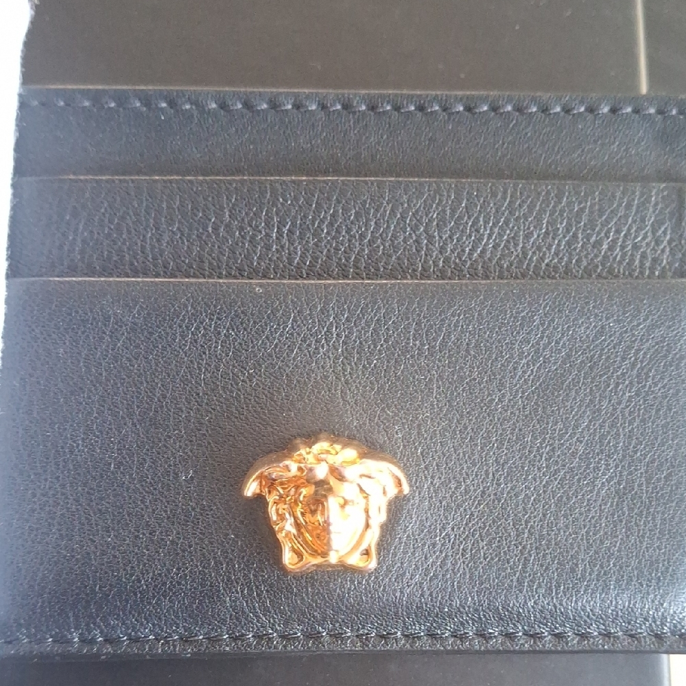 Versace Black Card Holder with Gold Emblem - Picture 3 of 5